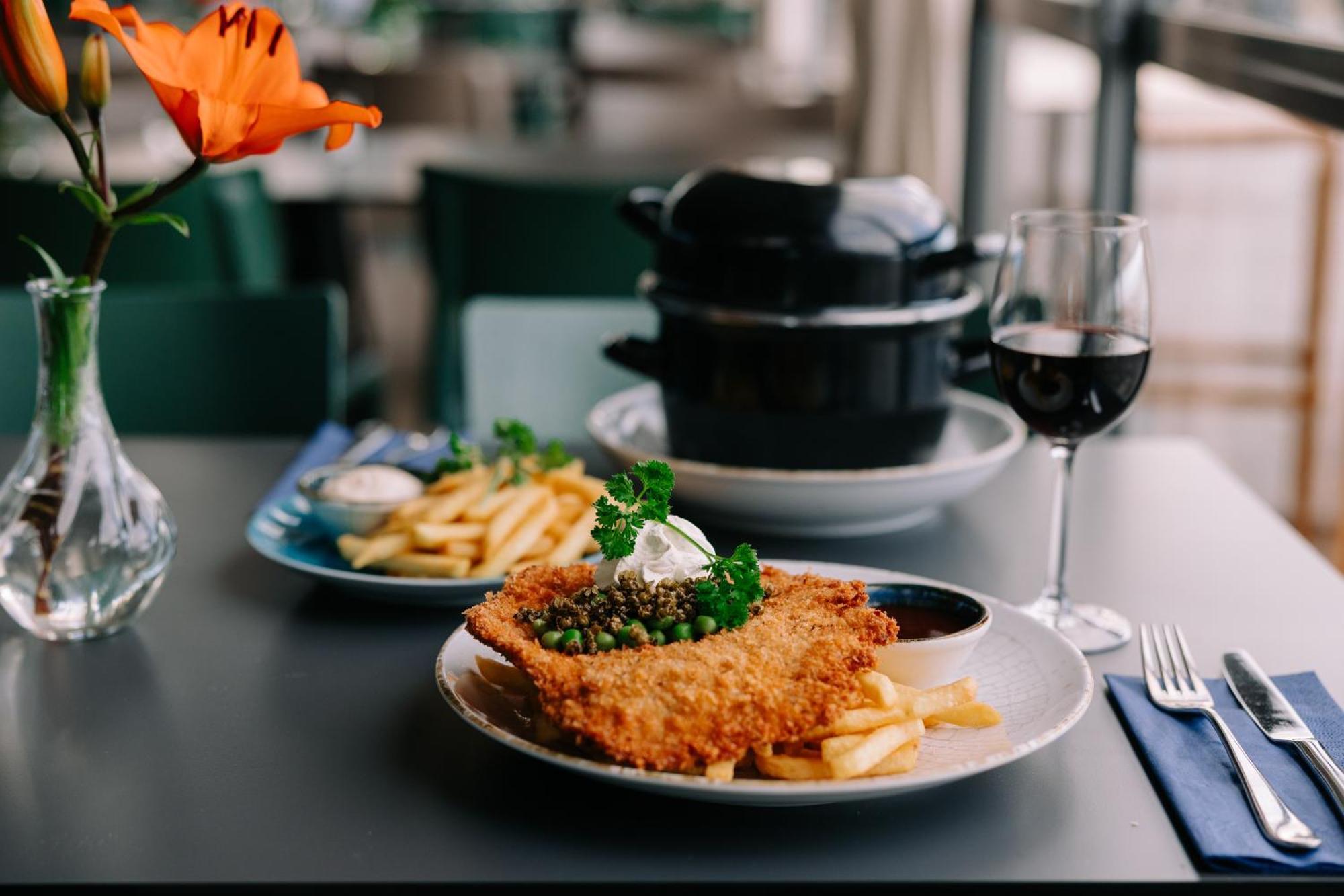 אוסקרשאם Badholmen Restaurang & Hotell מראה חיצוני תמונה