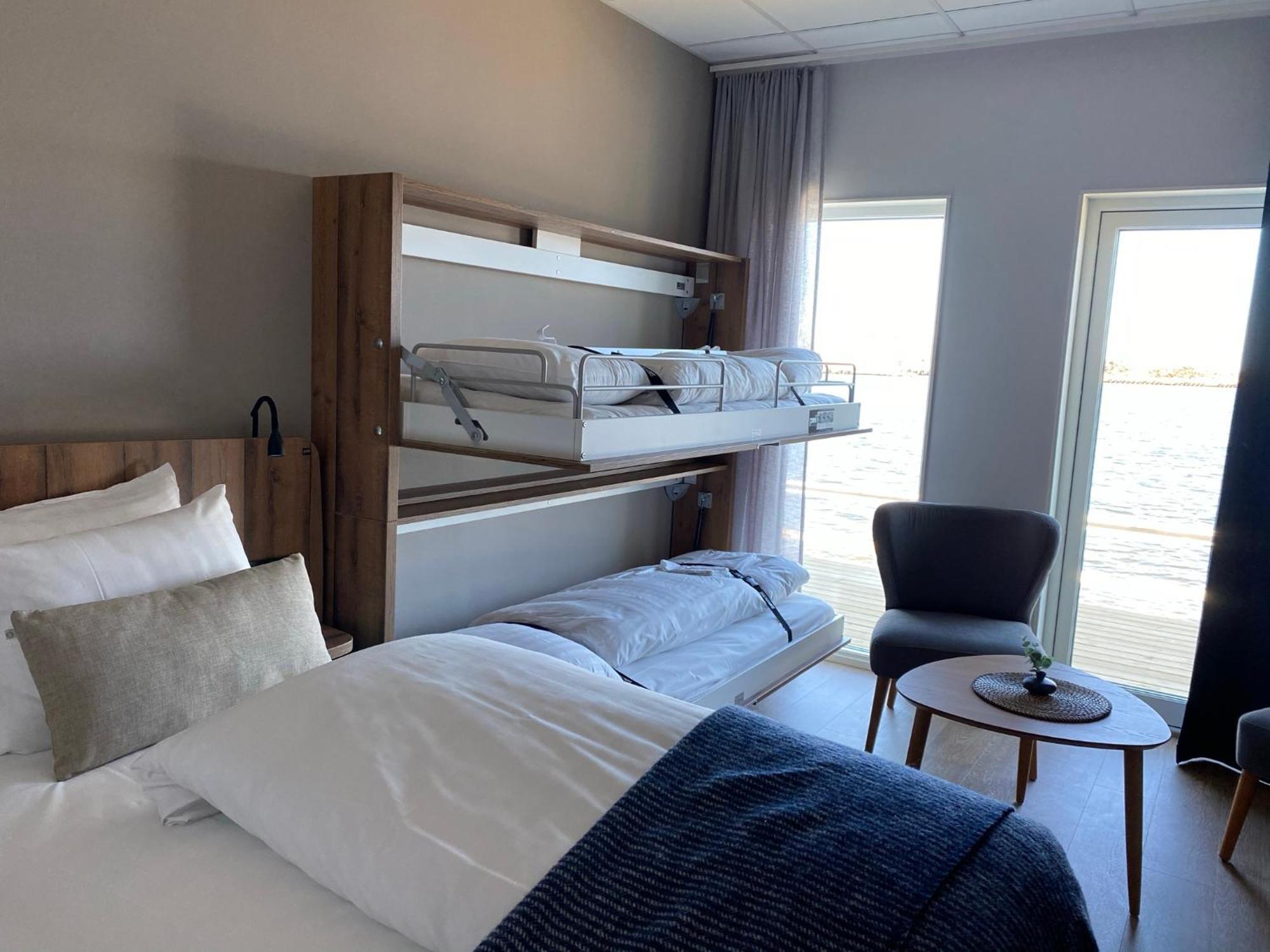 אוסקרשאם Badholmen Restaurang & Hotell מראה חיצוני תמונה
